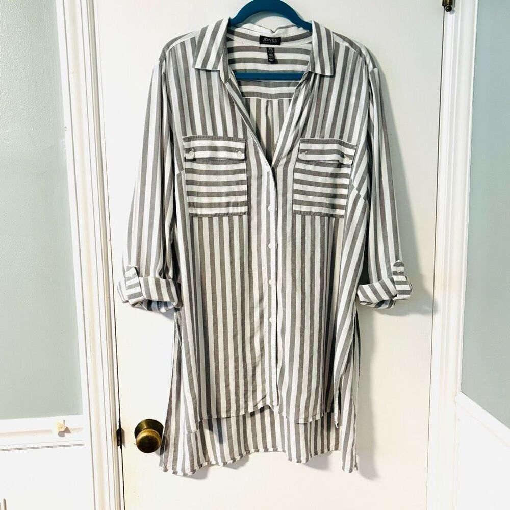 Jones New York XL grey & white stripe long tunic pockets side vents beachy